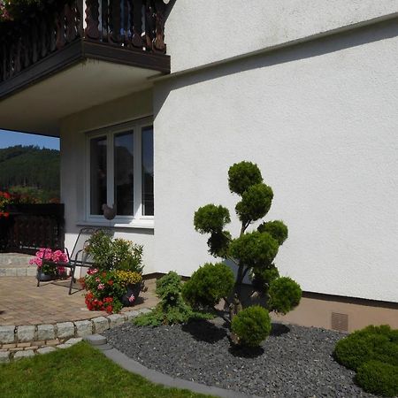 Ferienwohnung Waltraud ブリーロン エクステリア 写真