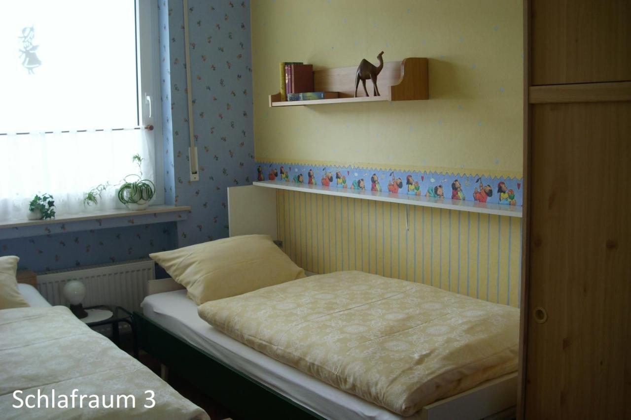 Ferienwohnung Waltraud ブリーロン エクステリア 写真