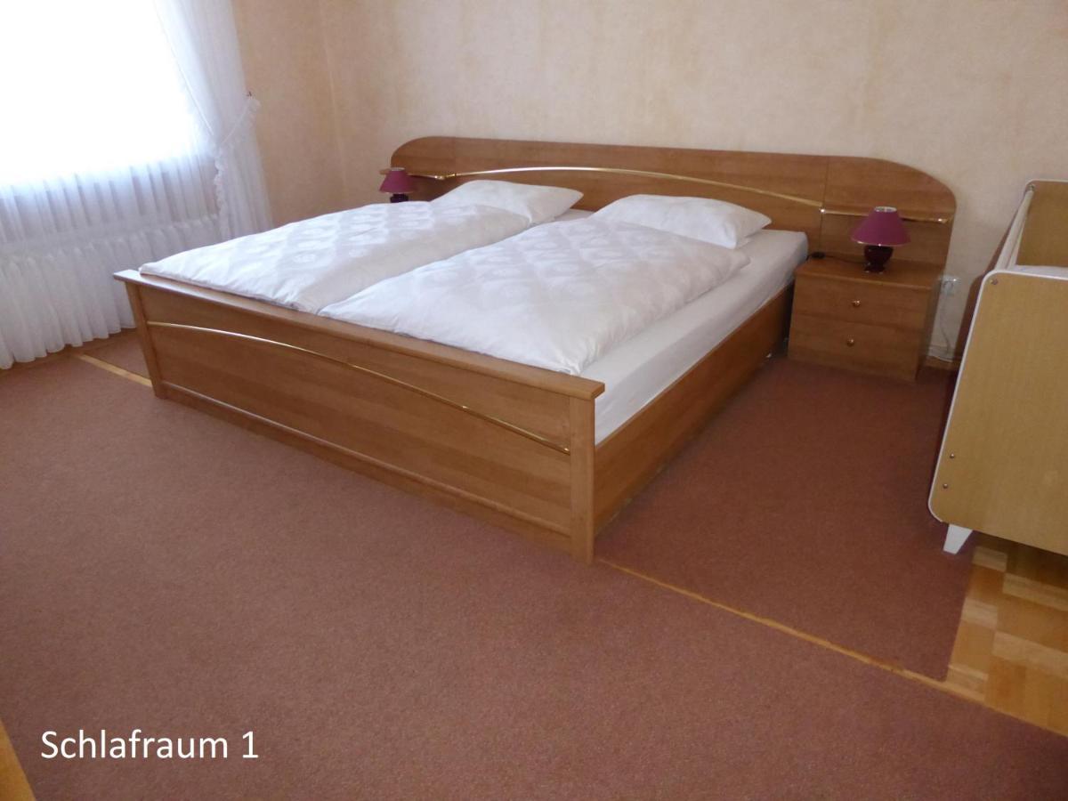 Ferienwohnung Waltraud ブリーロン エクステリア 写真