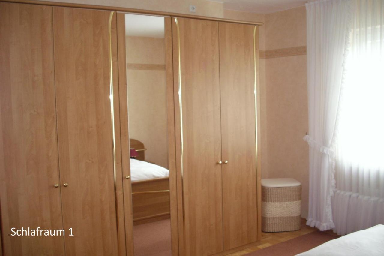 Ferienwohnung Waltraud ブリーロン エクステリア 写真